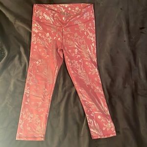 Fabletics- Just like new- PowerHold® pink with rose metallic design